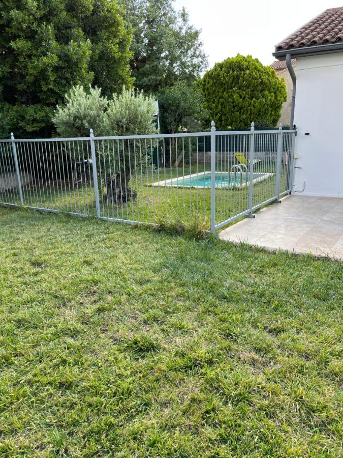 Villa Chaton LʼIsle-sur-la-Sorgue Eksteriør billede